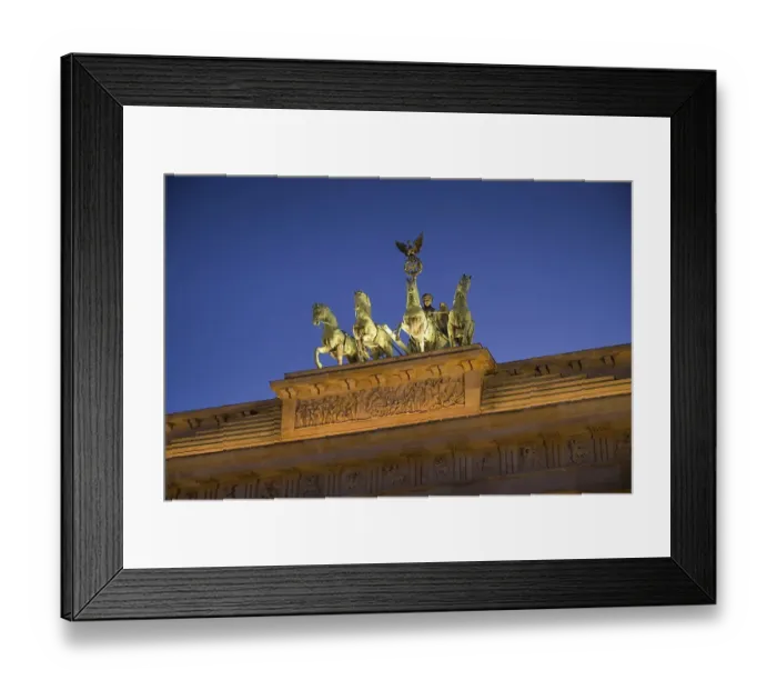 Framed Print : Quadriga, Brandenburg Gate, Pariser Platz Framed Print : Quadriga, Brandenburg Gate, Pariser Platz