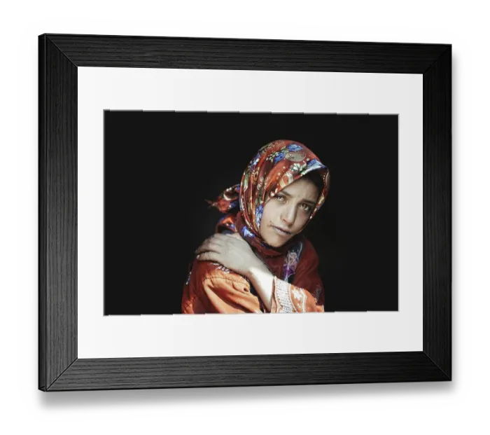 Framed Print : Portrait Sadaf Ma