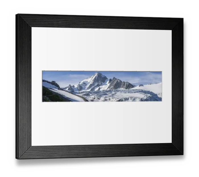 Framed Print : Left Refuge Albert 1er, mountain panorama