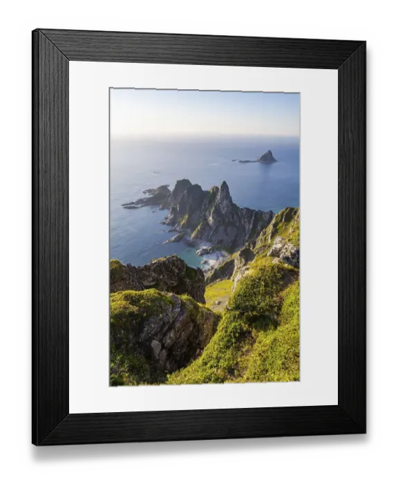 Framed Print : Evening atmosphere, beach and sea Framed Print : Evening atmosphere, beach and sea