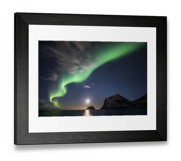 Framed Print : Northern Lights, moonlight beach of Haukland