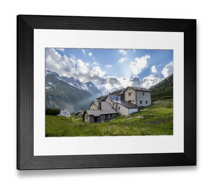 Framed Print : Mountain hut, Alpine Club hut Berliner Huette Framed Print : Mountain hut, Alpine Club hut Berliner Huette