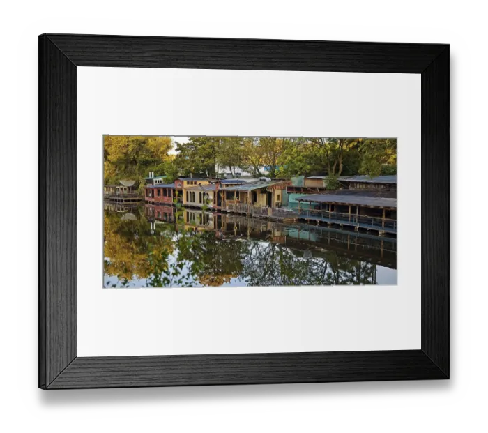 Framed Print : Restaurant Freischwimmer directly on the water in the early morning