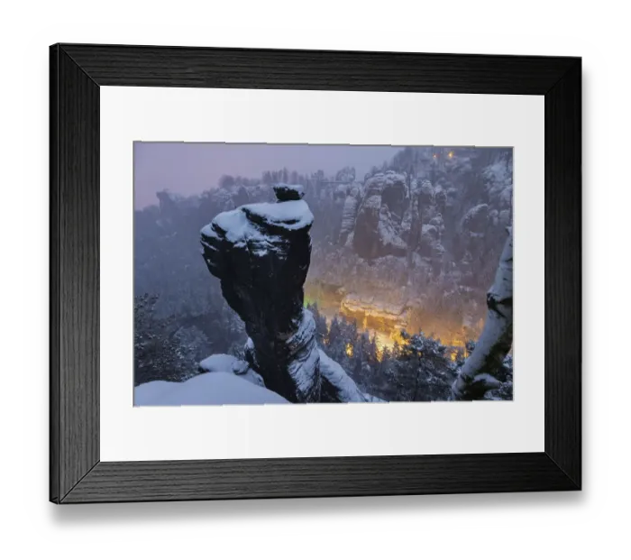 Framed Print : Winter in the Basteige area. The Wehlnadel rises steeply above the Wehlgrund