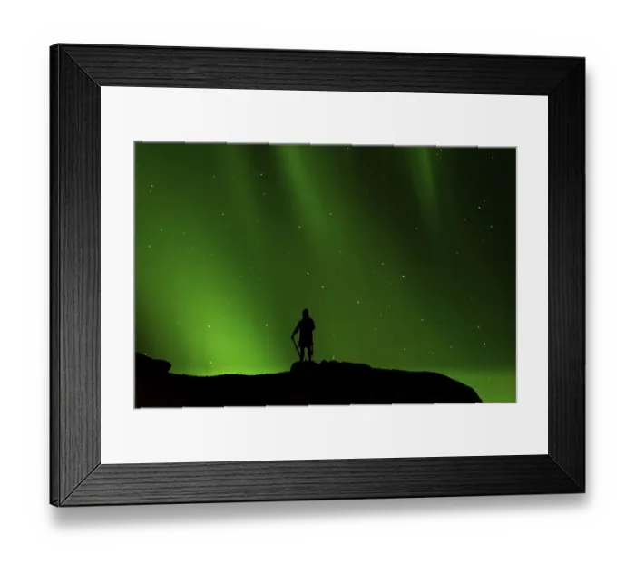 Framed Print : Northern lights, in front Leif Erikson statue