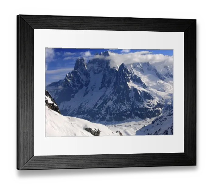 Framed Print : In the Vallee Blanche valley, view on the Mer de Glace glacier and the range of Mt Aiguille Verte