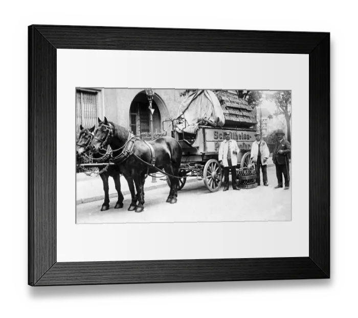 Framed Print : Employees of the Schultheis Brewery delivering beer Framed Print : Employees of the Schultheis Brewery delivering beer