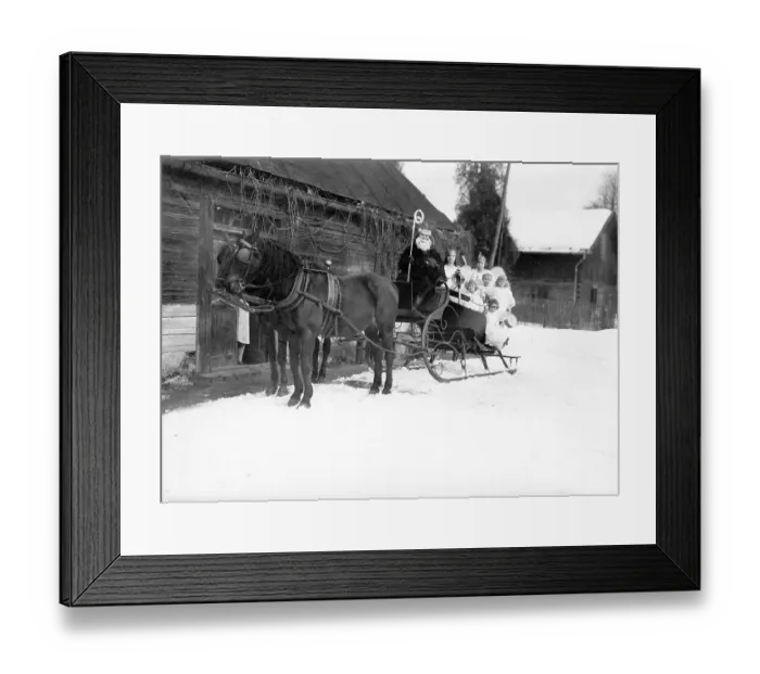 Framed Print : Nikolaus with sledge and children ca Framed Print : Nikolaus with sledge and children ca