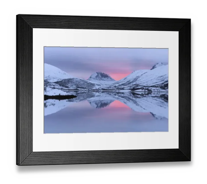 Framed Print : Snow-covered peaks in the evening light reflected in the lake Framed Print : Snow-covered peaks in the evening light reflected in the lake