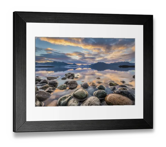 Framed Print : Light beam of golden cloud atmosphere over Lake Te Anau Framed Print : Light beam of golden cloud atmosphere over Lake Te Anau