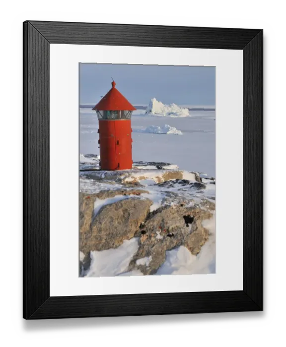 Framed Print : Lighthouse, Qeqertarsuaq or Disko Island Framed Print : Lighthouse, Qeqertarsuaq or Disko Island