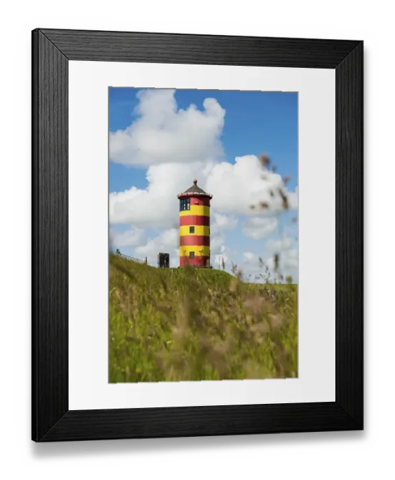 Framed Print : Yellow lighthouse, Pilsum lighthouse