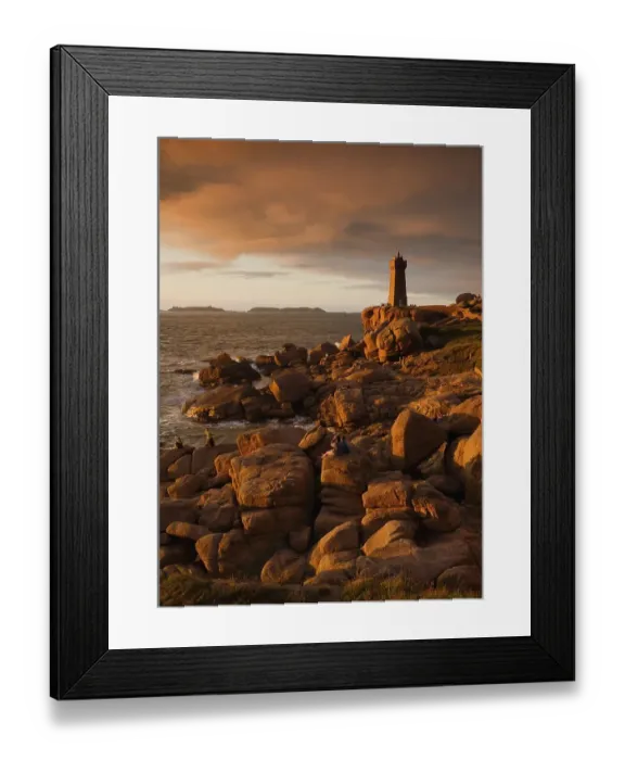 Framed Print : Phare de Ploumanac'h Lighthouse