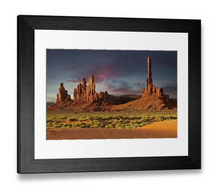Framed Print : Totem Pole at sunrise, Monument Valley Framed Print : Totem Pole at sunrise, Monument Valley