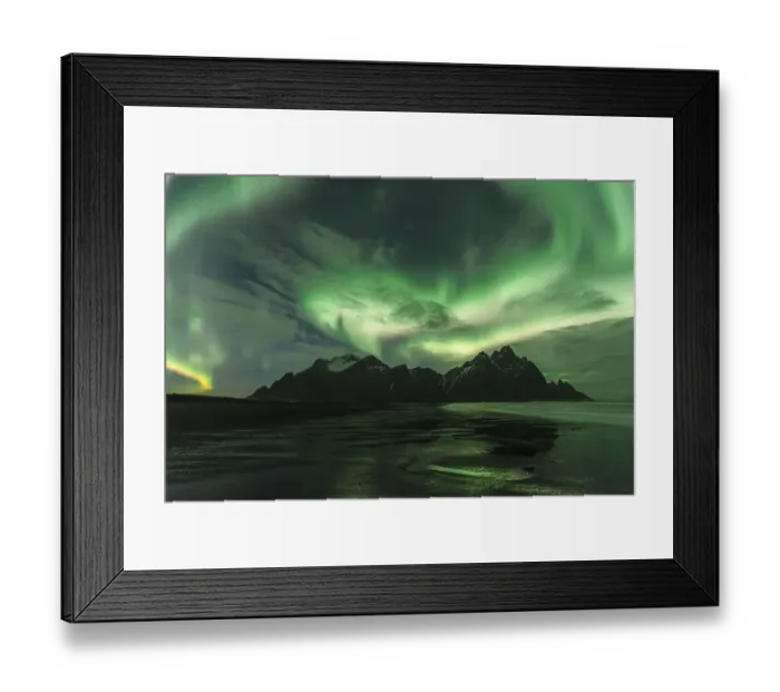 Framed Print : Night shot, Northern Lights (Aurora borealis)