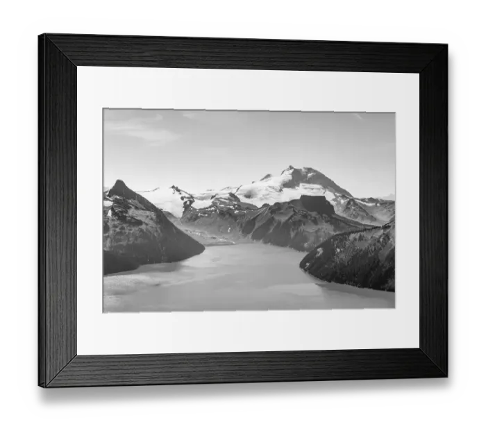 Framed Print : Black and white, Garibaldi Lake in front of mountain range with snow and glacier Framed Print : Black and white, Garibaldi Lake in front of mountain range with snow and glacier