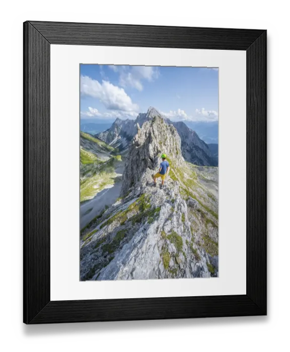 Framed Print : Hikers at the Lamsscharte, exposed rocky ridge Framed Print : Hikers at the Lamsscharte, exposed rocky ridge