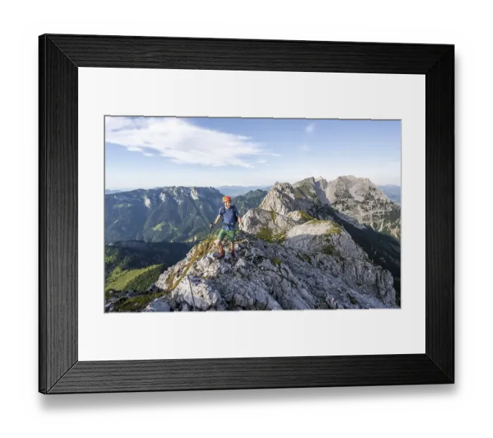 Framed Print : Mountaineers at the summit of the Scheffauer