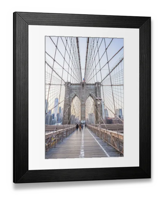 Framed Print : Walking in the evening light over the Brooklyn Bridge Framed Print : Walking in the evening light over the Brooklyn Bridge