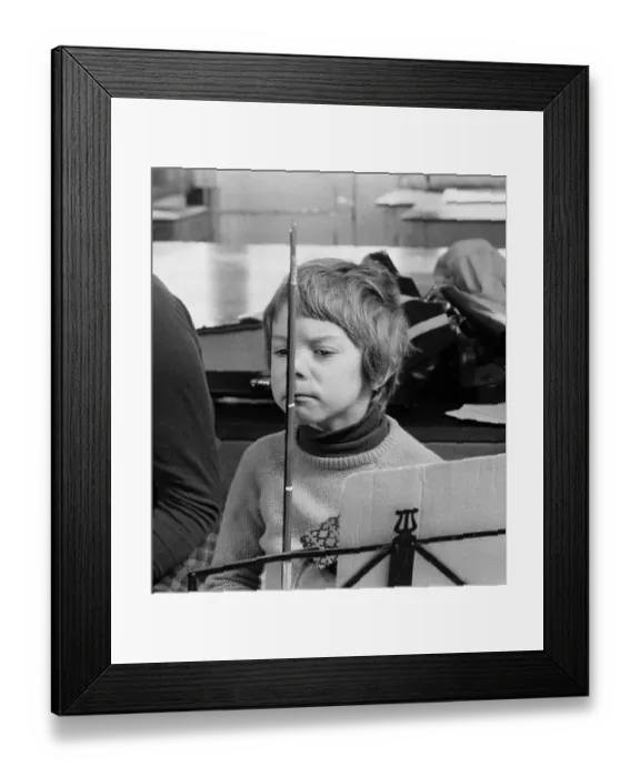 Framed Print : Girls concentrates, England, Great Britain Framed Print : Girls concentrates, England, Great Britain