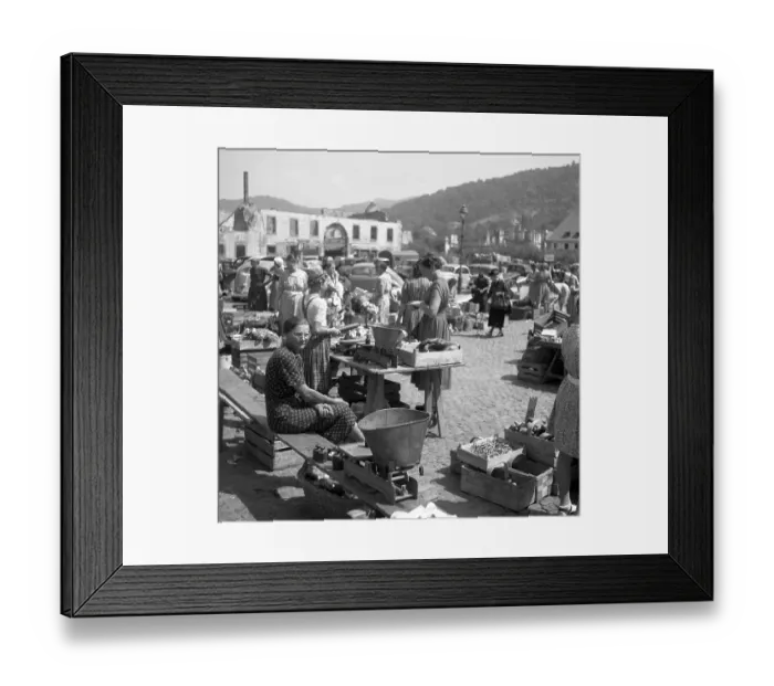 Framed Print : Freiburger Muenstermarkt, approx
