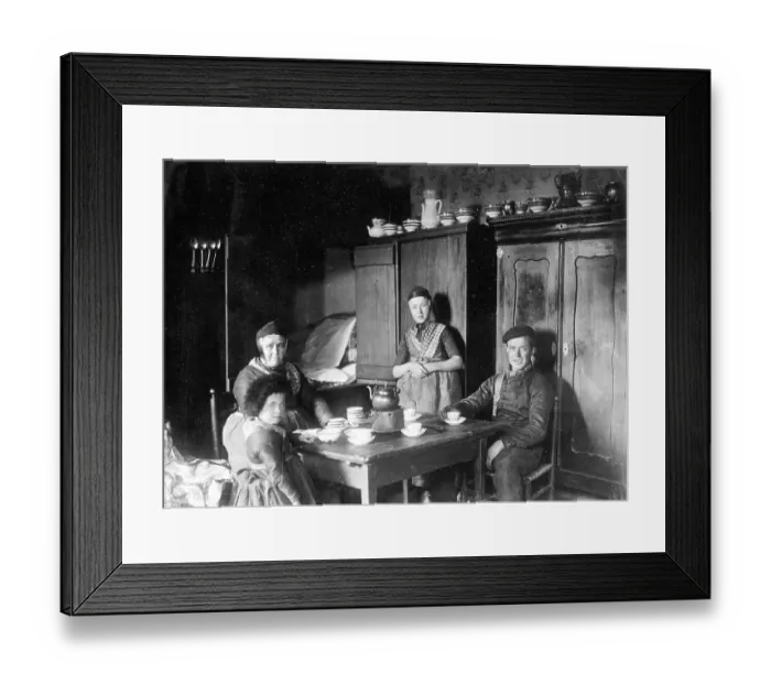 Framed Print : Farmer family ca. 1920, exact place unknown