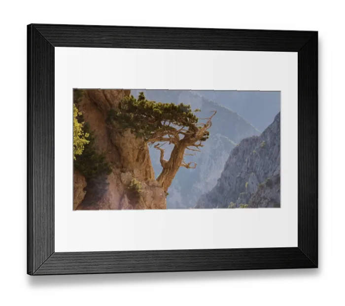 Framed Print : Morning light, sunrise, climbing Gingilos