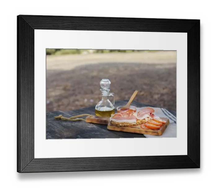 Framed Print : Toast with tomato, olive oil and iberian ham Framed Print : Toast with tomato, olive oil and iberian ham
