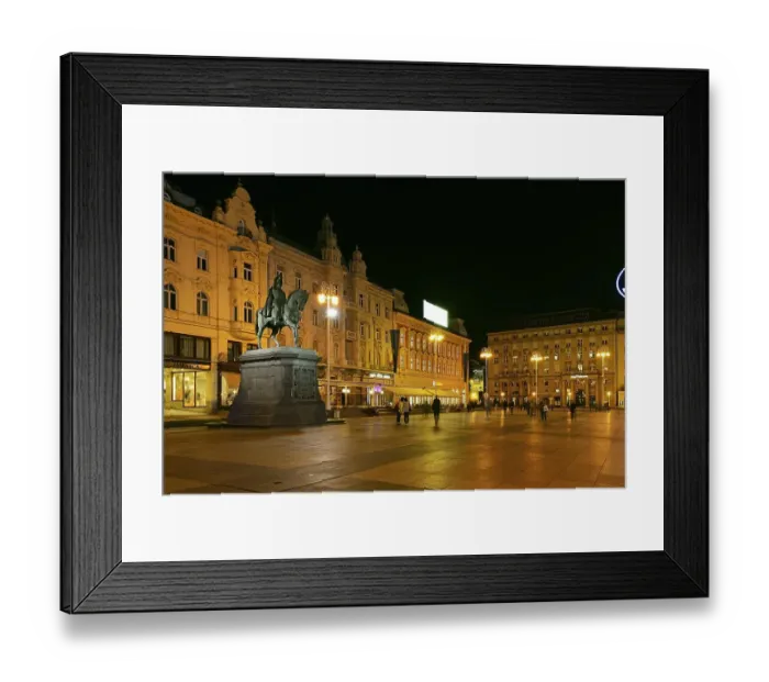 Framed Print : Ban JelaDiC Square at night, Zagreb Framed Print : Ban JelaDiC Square at night, Zagreb