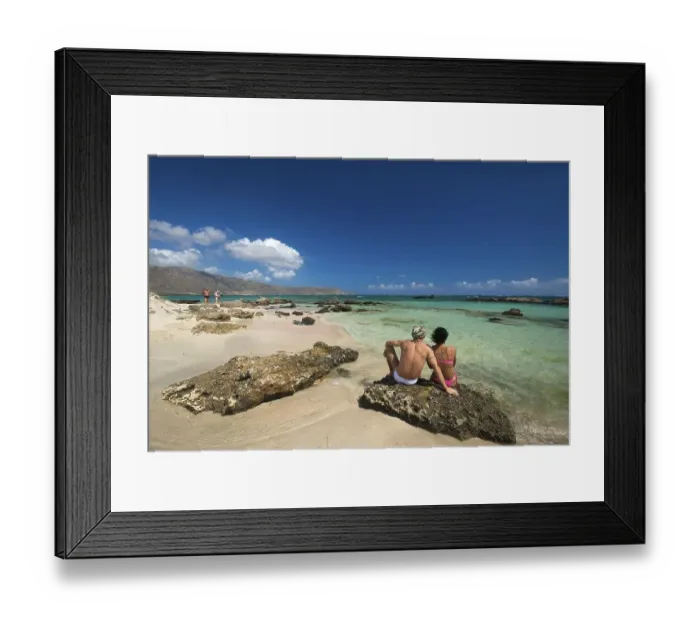 Framed Print : Couple on Elafonisi Beach, south-west coast
