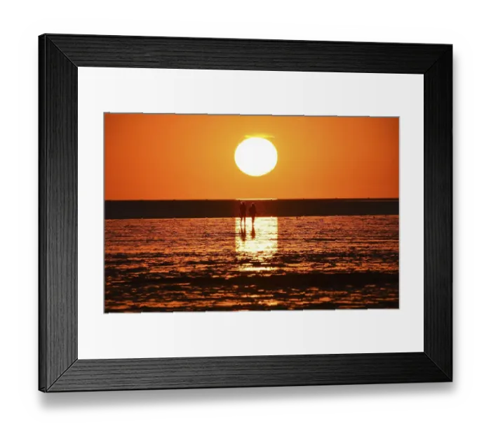 Framed Print : People walking on the mudflats at sunset on the North Sea Framed Print : People walking on the mudflats at sunset on the North Sea