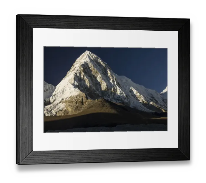 Framed Print : The seven-thousander Pumori and Kala Patthar Framed Print : The seven-thousander Pumori and Kala Patthar