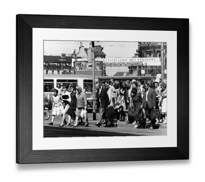 Framed Print : Pedestrian crossing at Stachus Karlsplatz