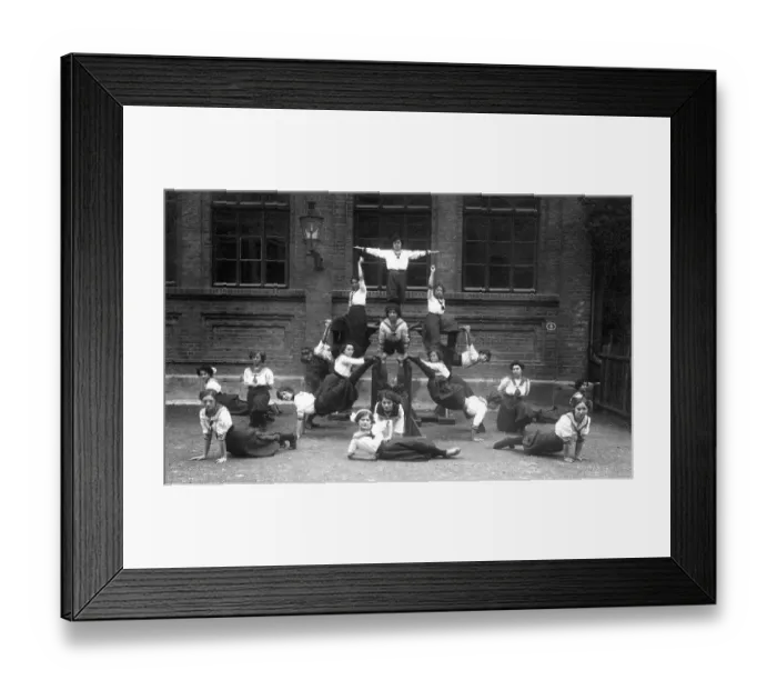 Framed Print : Acrobats, group of women ca. 1914 Framed Print : Acrobats, group of women ca. 1914