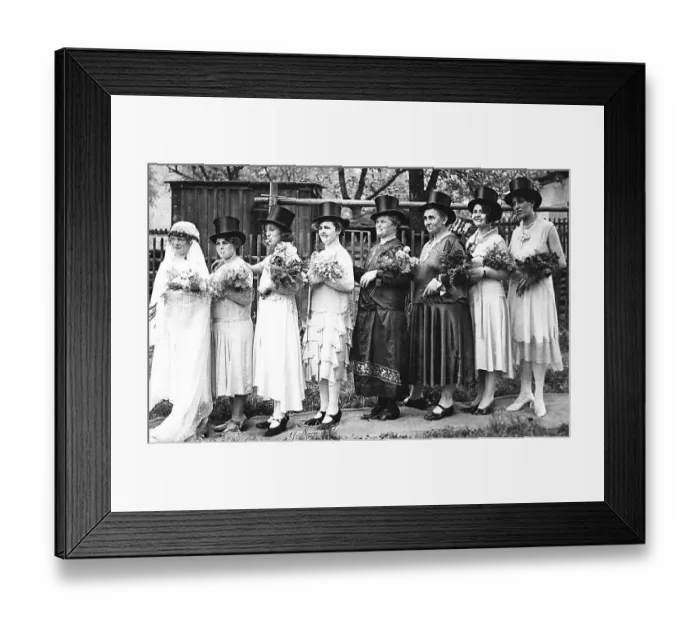 Framed Print : Bride with bridesmaids with cylinder