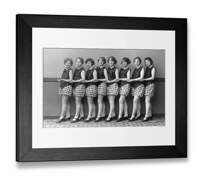 Framed Print : Fashion, eight women with the same shoes Framed Print : Fashion, eight women with the same shoes
