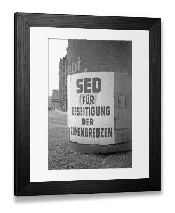 Framed Print : Propaganda, SED poster, 1947, Leipzig