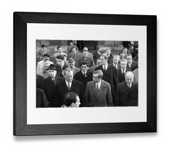 Framed Print : The first meeting of Willy Brandt (Chancellor of the FRG) and Willi Stoph (MP of the GDR) Framed Print : The first meeting of Willy Brandt (Chancellor of the FRG) and Willi Stoph (MP of the GDR)