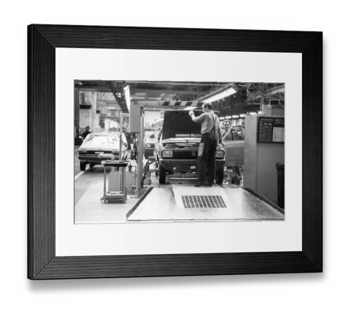 Framed Print : Production of the Golf at the VW plant on 10 Framed Print : Production of the Golf at the VW plant on 10
