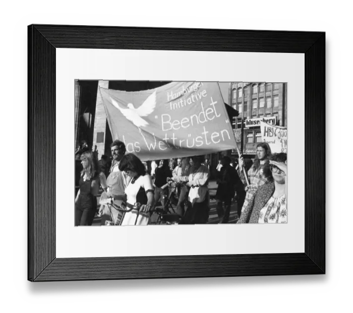Framed Print : Demonstration of the DGB Youth on Anti-War Day