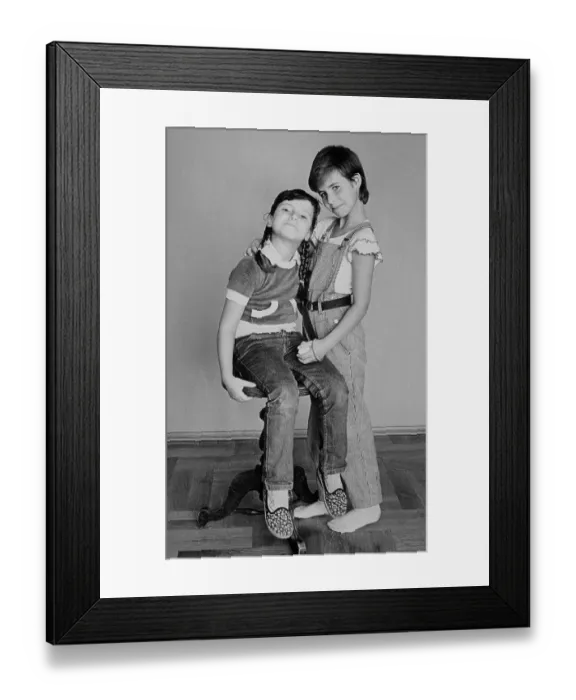 Framed Print : Siblings, girls, 9 and 11 years Framed Print : Siblings, girls, 9 and 11 years