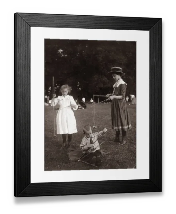 Framed Print : Children at Treptow Park in 1910 Framed Print : Children at Treptow Park in 1910
