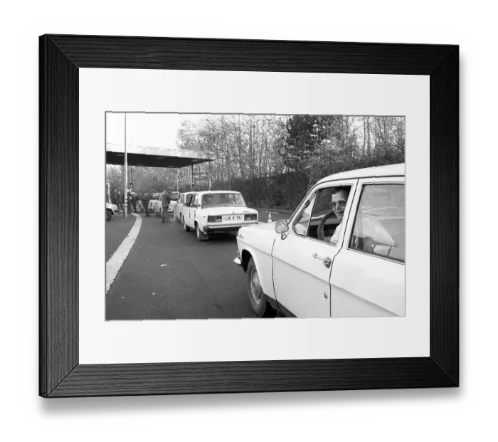 Framed Print : Open inner-German border between Lower Saxony and the district of Erfurt