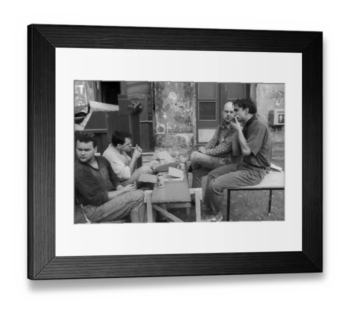 Framed Print : Germany, Berlin, 14. 03. 1991, crew break Framed Print : Germany, Berlin, 14. 03. 1991, crew break