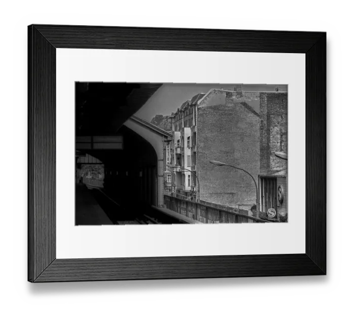 Framed Print : GDR, Berlin, 03.09.1988, Schoenhauser Allee underground station