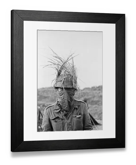 Framed Print : Soldier of the German Navy during a manoeuvre