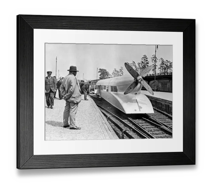 Framed Print : Rail Zeppelin, historical photo, ca Framed Print : Rail Zeppelin, historical photo, ca