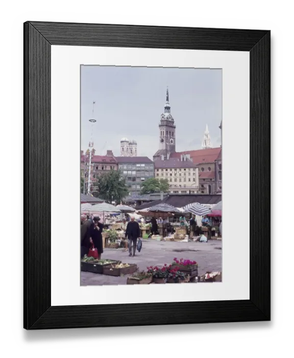 Framed Print : Viktualienmarkt, Old Peter, Church of Our Lady