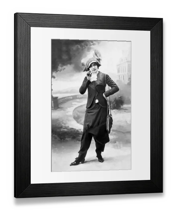 Framed Print : Woman posing in a fashionable culotte skirt