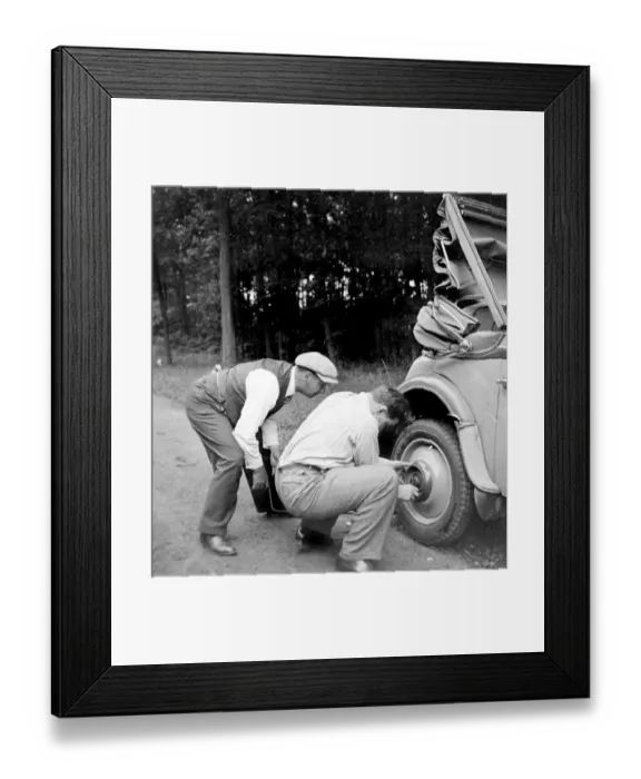 Framed Print : Historic photograph, car with a flat tyre Framed Print : Historic photograph, car with a flat tyre